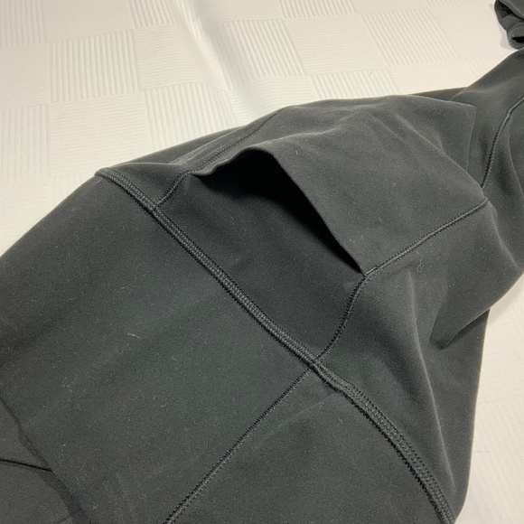 Athleta Salutation Stash 7/8 Tight - Medium - Picture 9 of 13